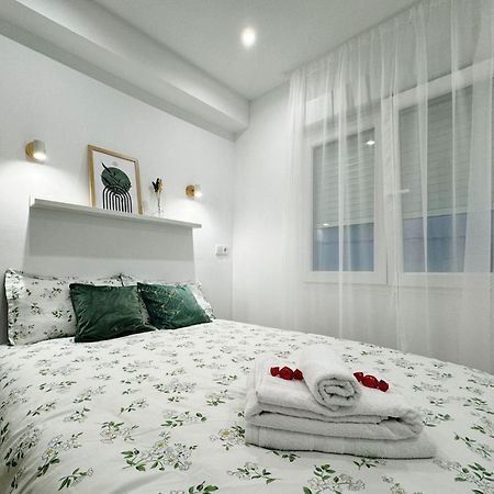 Pension Myd La Vega Oviedo Ngoại thất bức ảnh